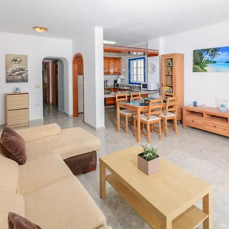 아파트 Apartamento 6 Bajo 아리에타